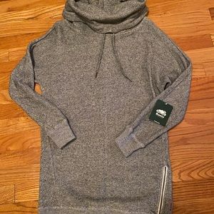 Roots long grey sweater